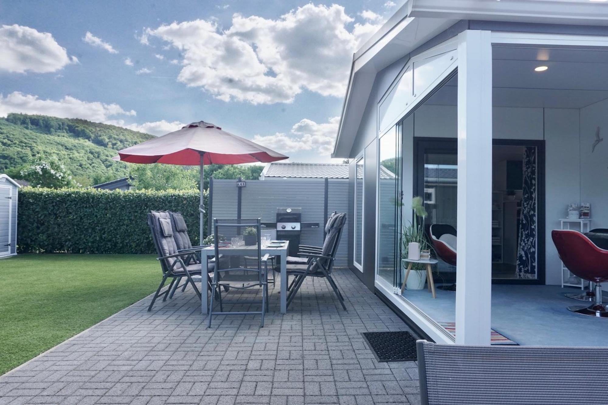Ferienhaus Ufergeheimnis Am Guelser Moselbogen I 2 Sz I 5 Gaeste I Badebucht I Grill I Garten Coblença Exterior foto