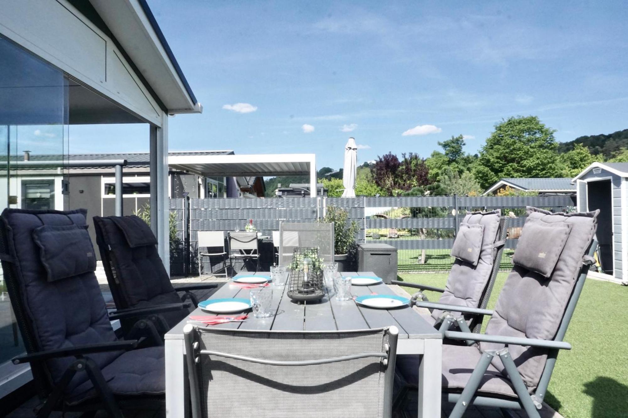 Ferienhaus Ufergeheimnis Am Guelser Moselbogen I 2 Sz I 5 Gaeste I Badebucht I Grill I Garten Coblença Exterior foto